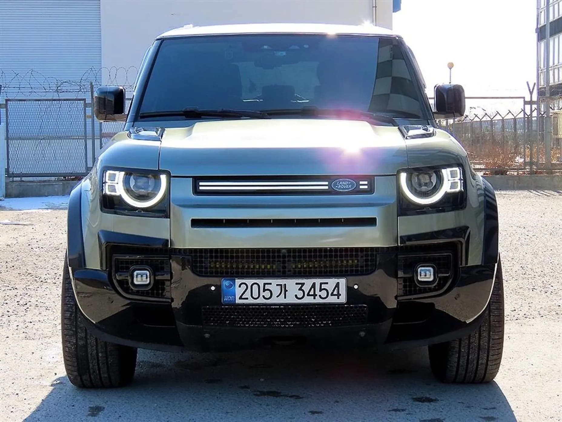 Defender (L663)