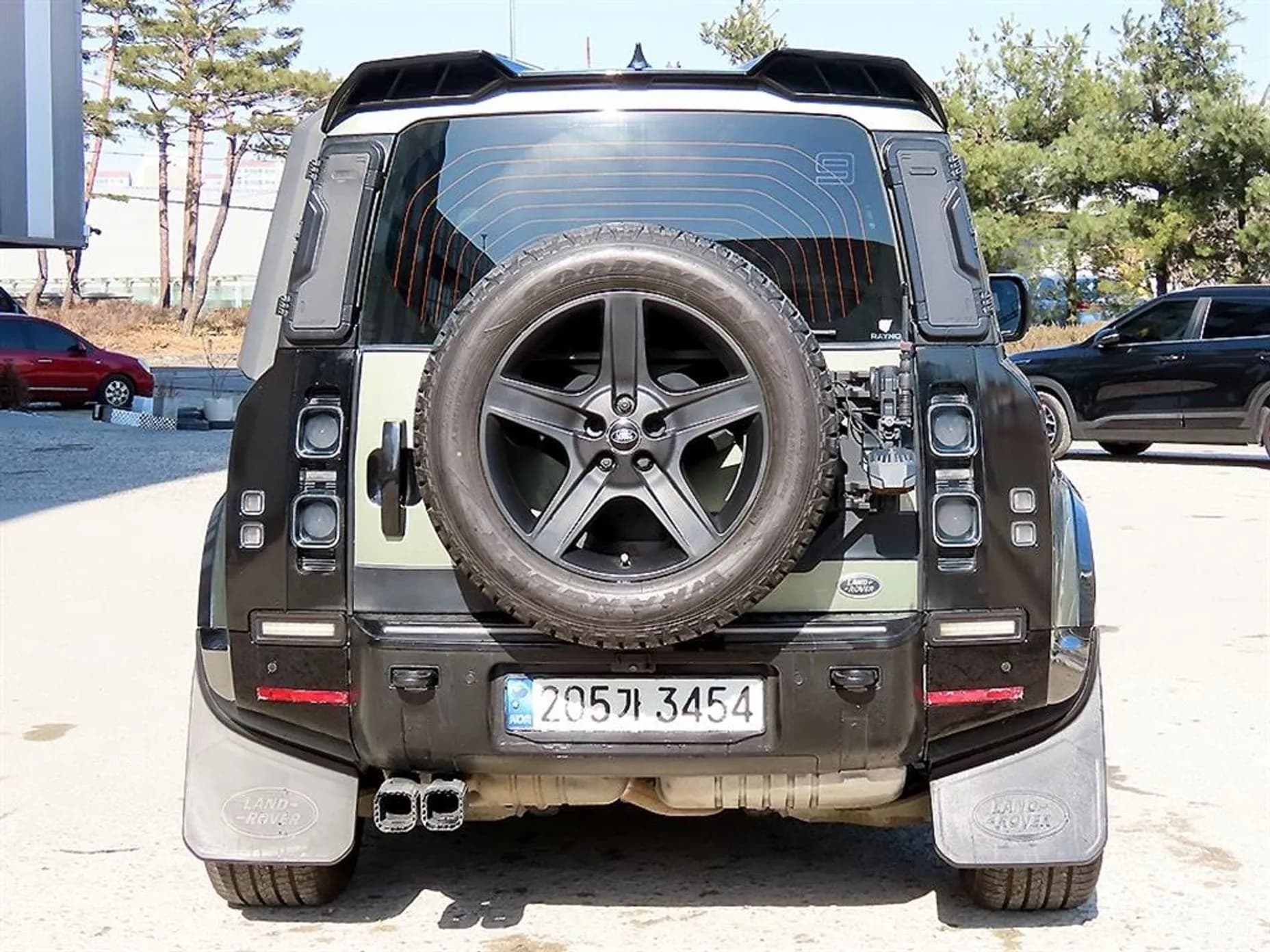 Defender (L663)
