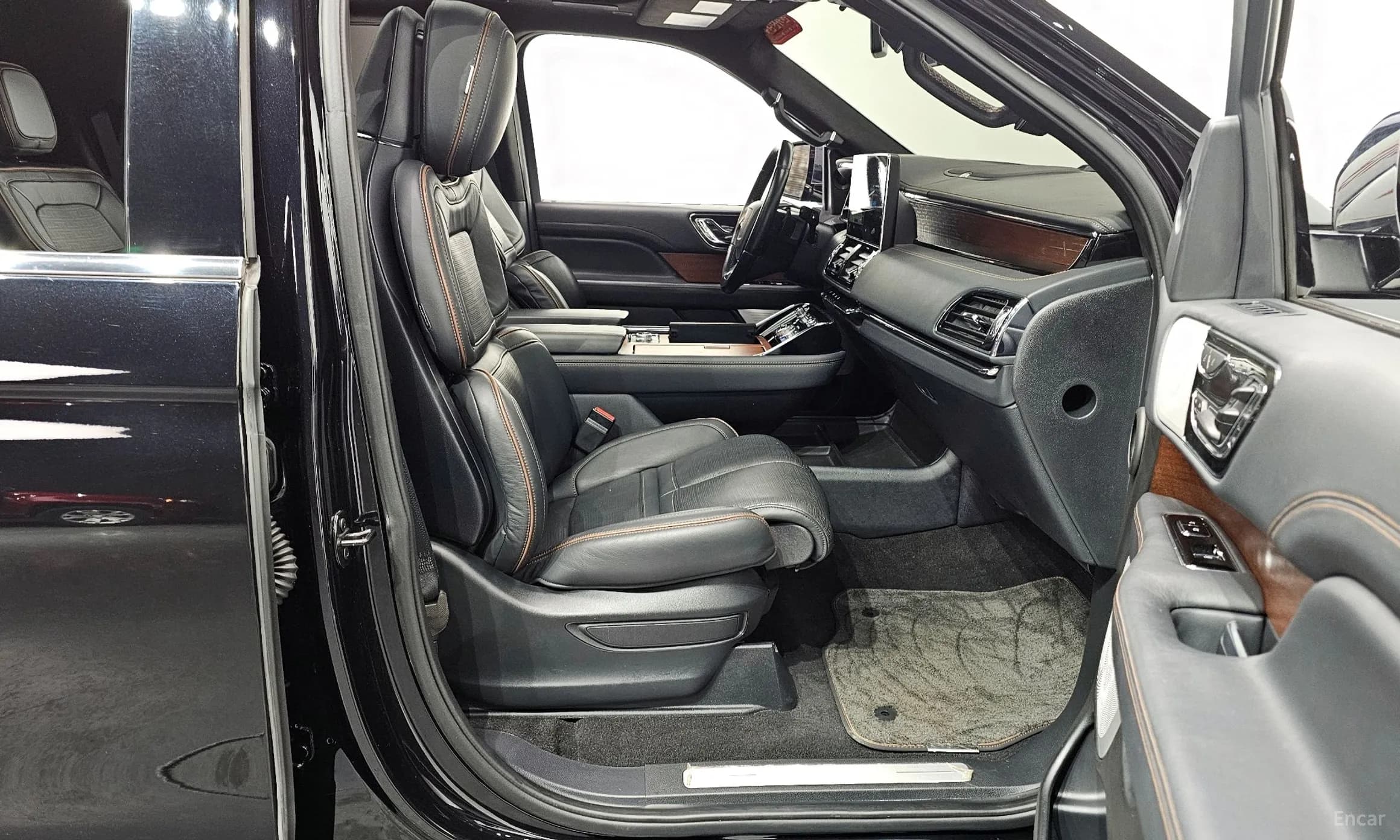 Navigator 4th generation