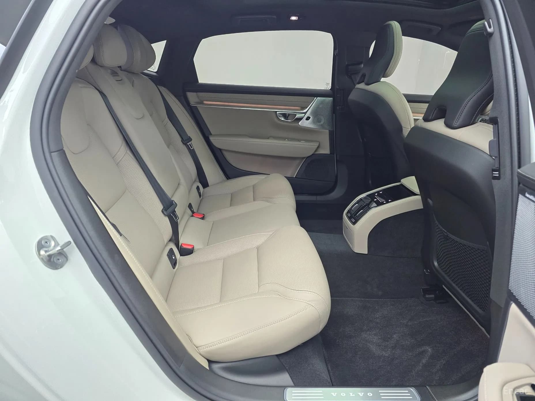 S90