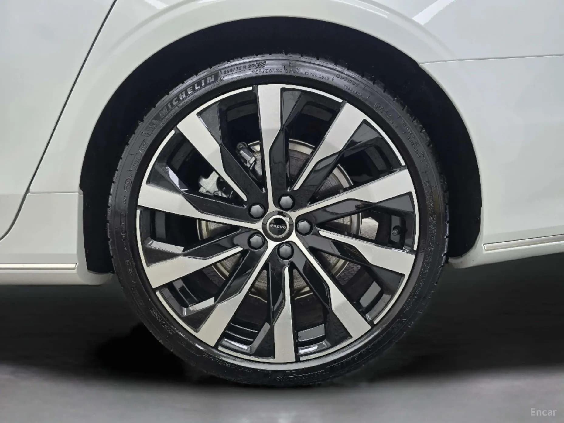 S90