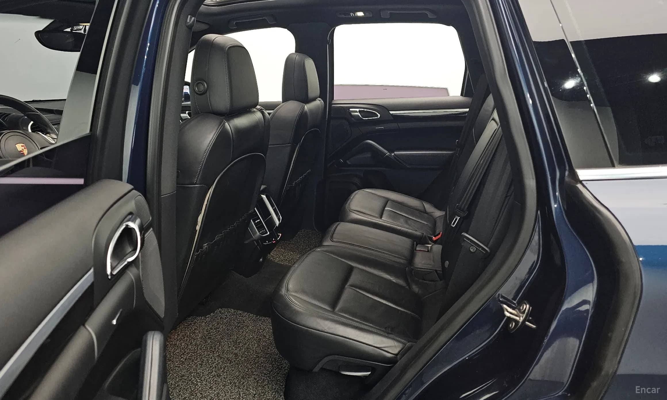 New Cayenne