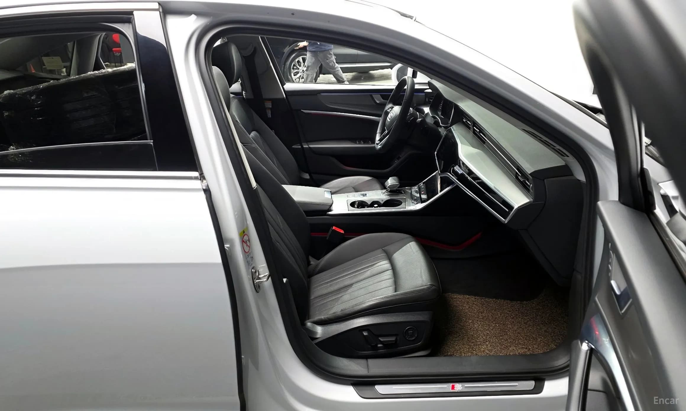 A6 (C8)