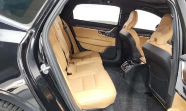 S90