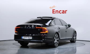 S90