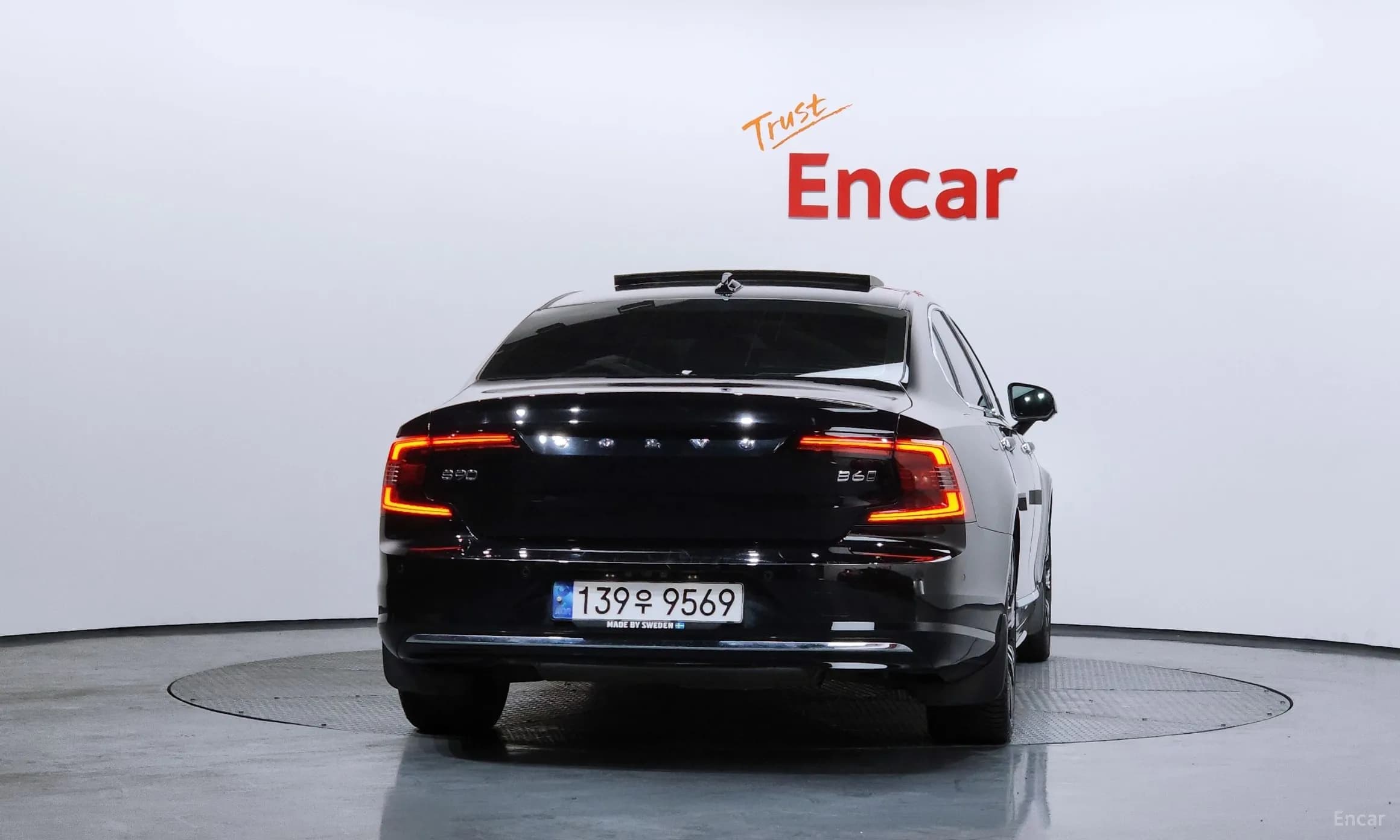 S90