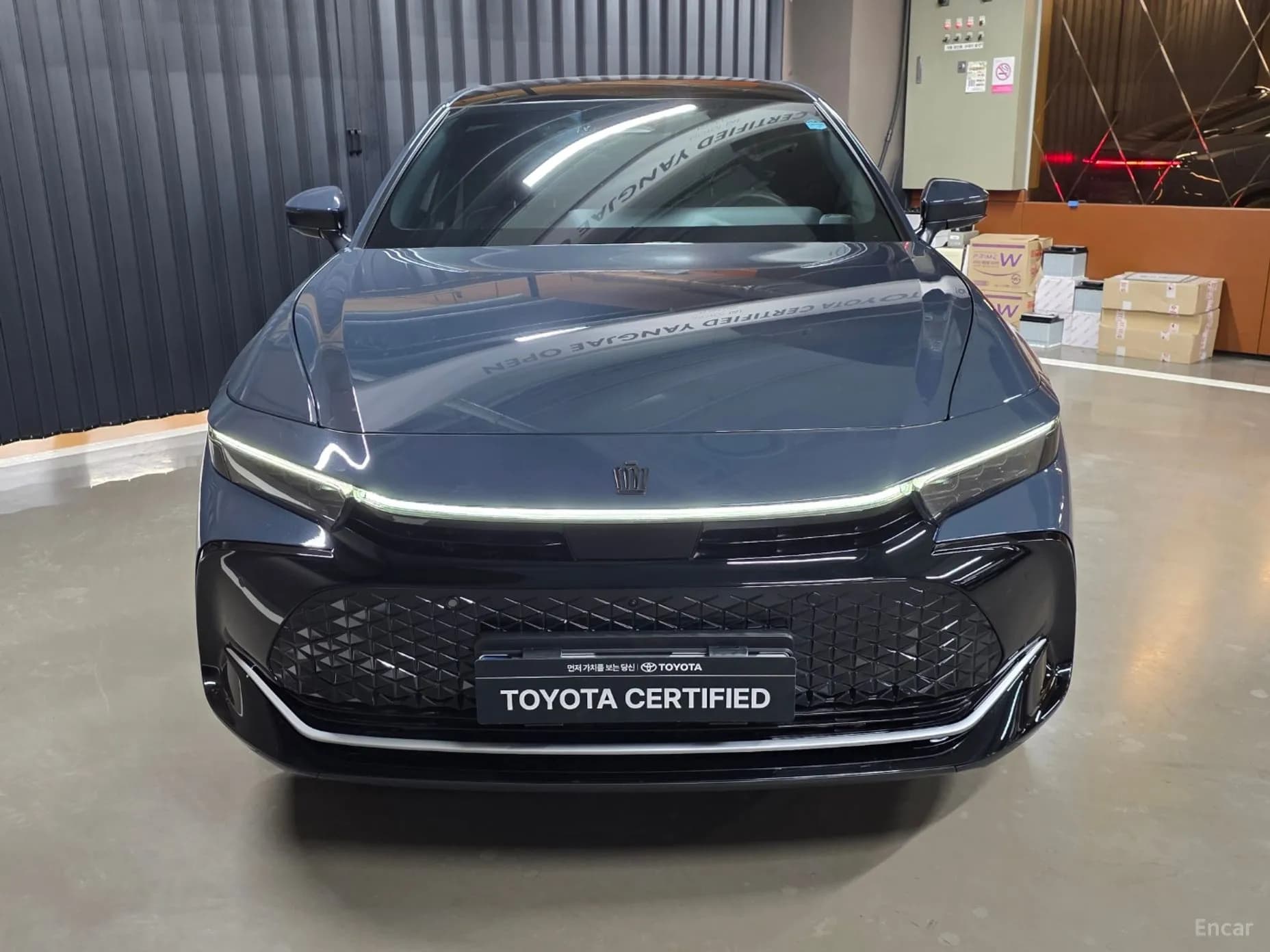 Crown crossover
