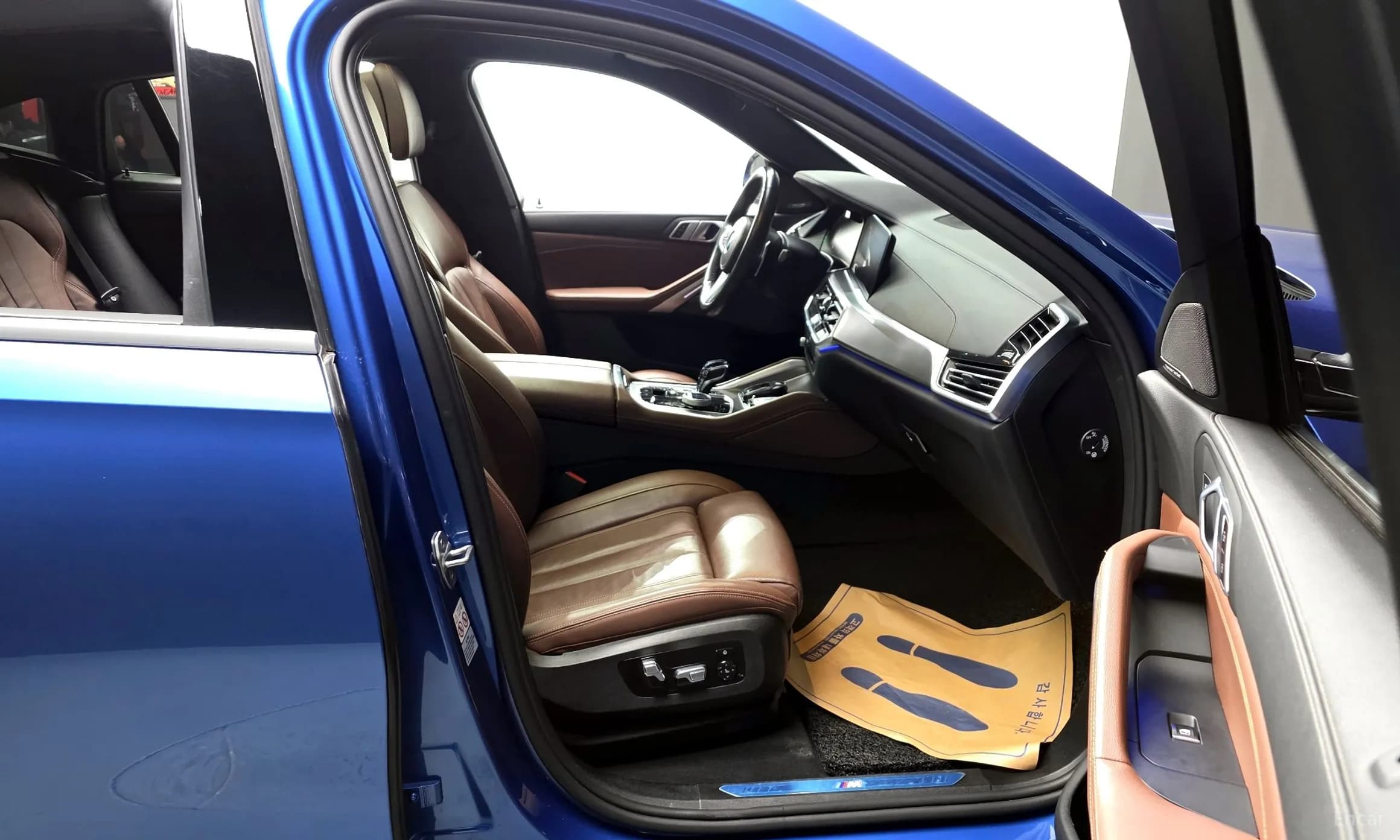 X6 (G06)