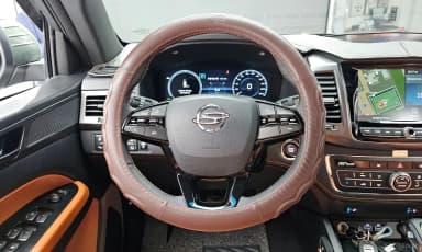 Rexton Sports Khan
