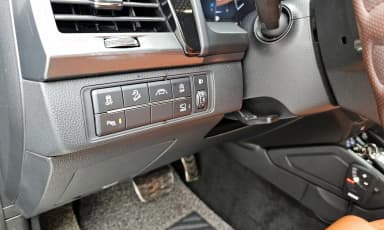 Rexton Sports Khan
