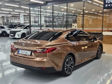 Camry (XV80)