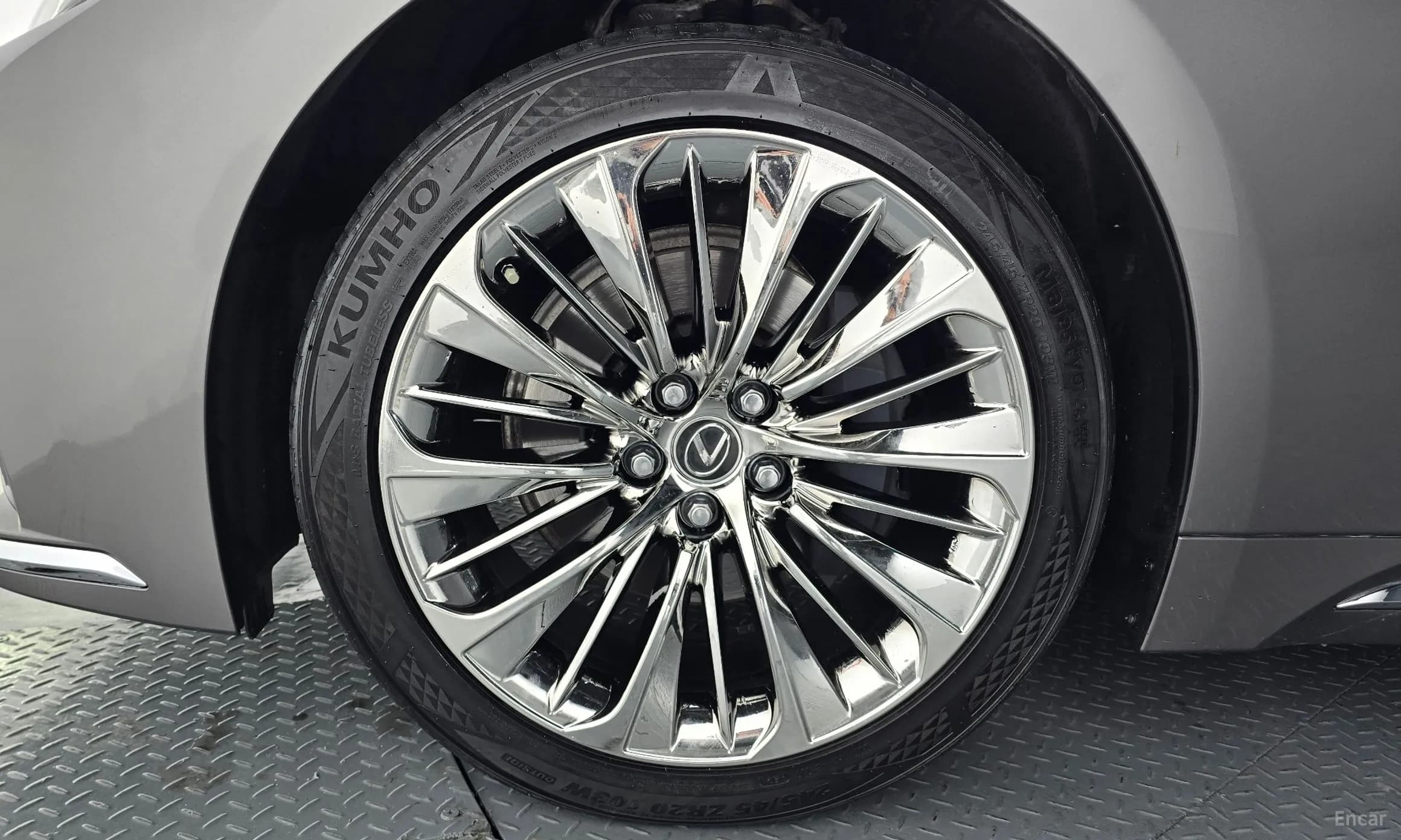 LS500 5th Generation