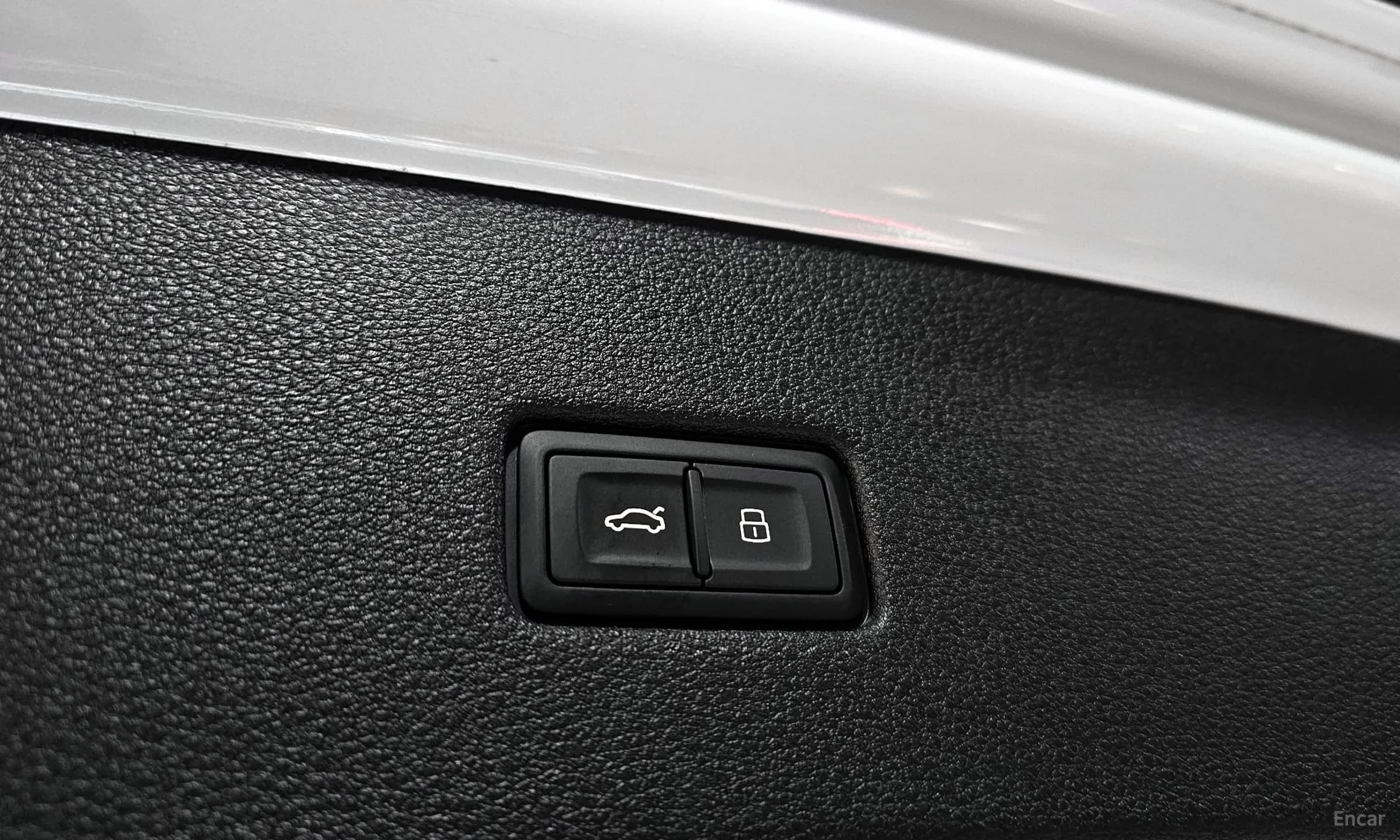 Q8 (4M)