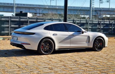 Panamera (976)