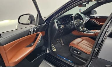 X6 (G06)
