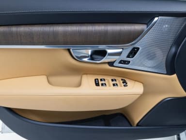 S90