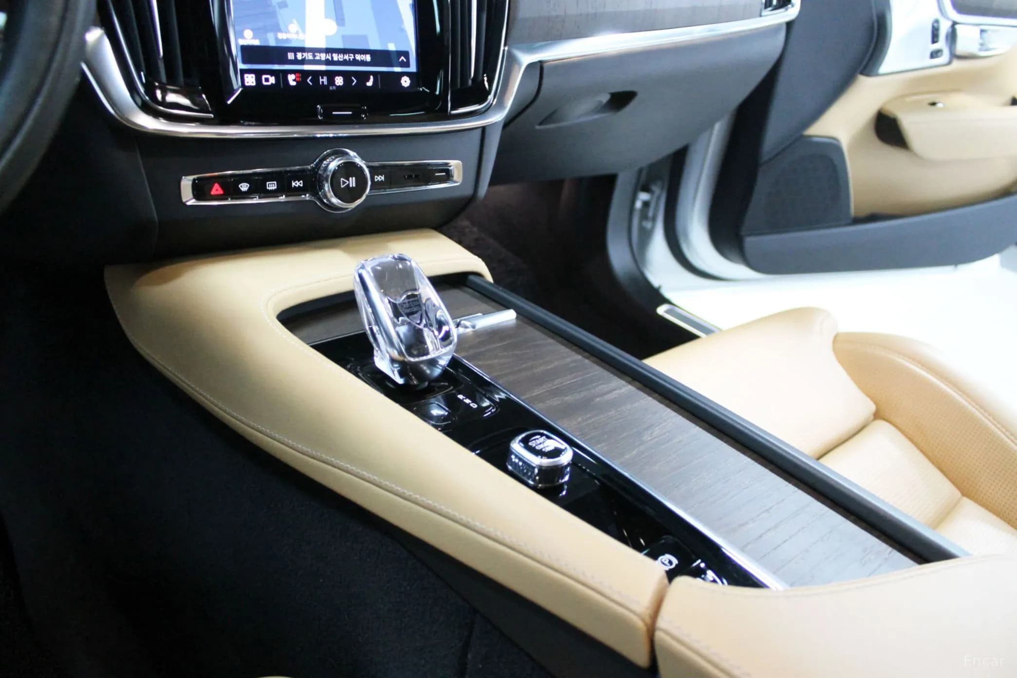 S90
