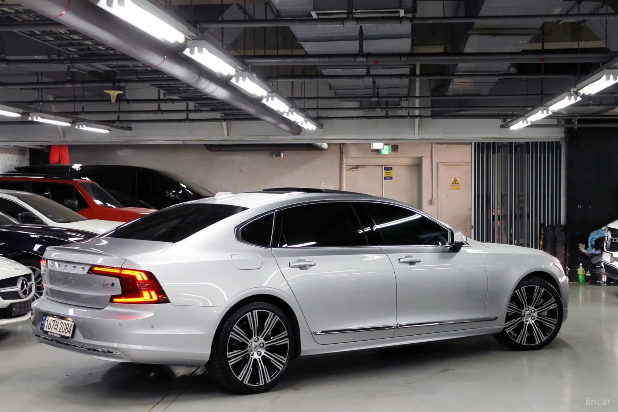 S90