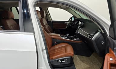 X7 (G07)