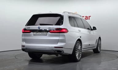 X7 (G07)
