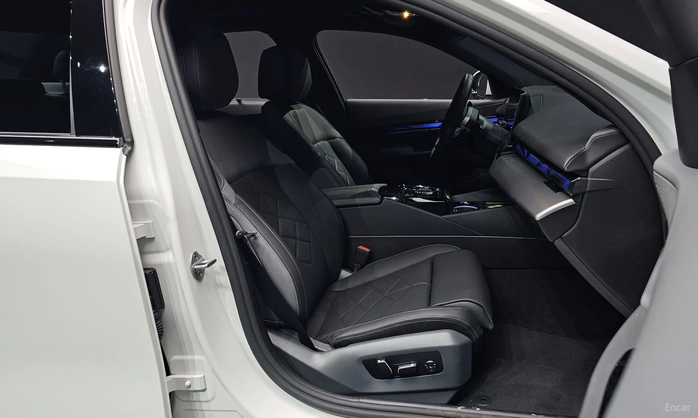 5 Series (G60)