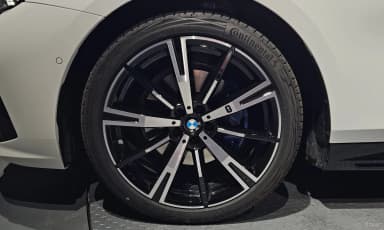 5 Series (G60)