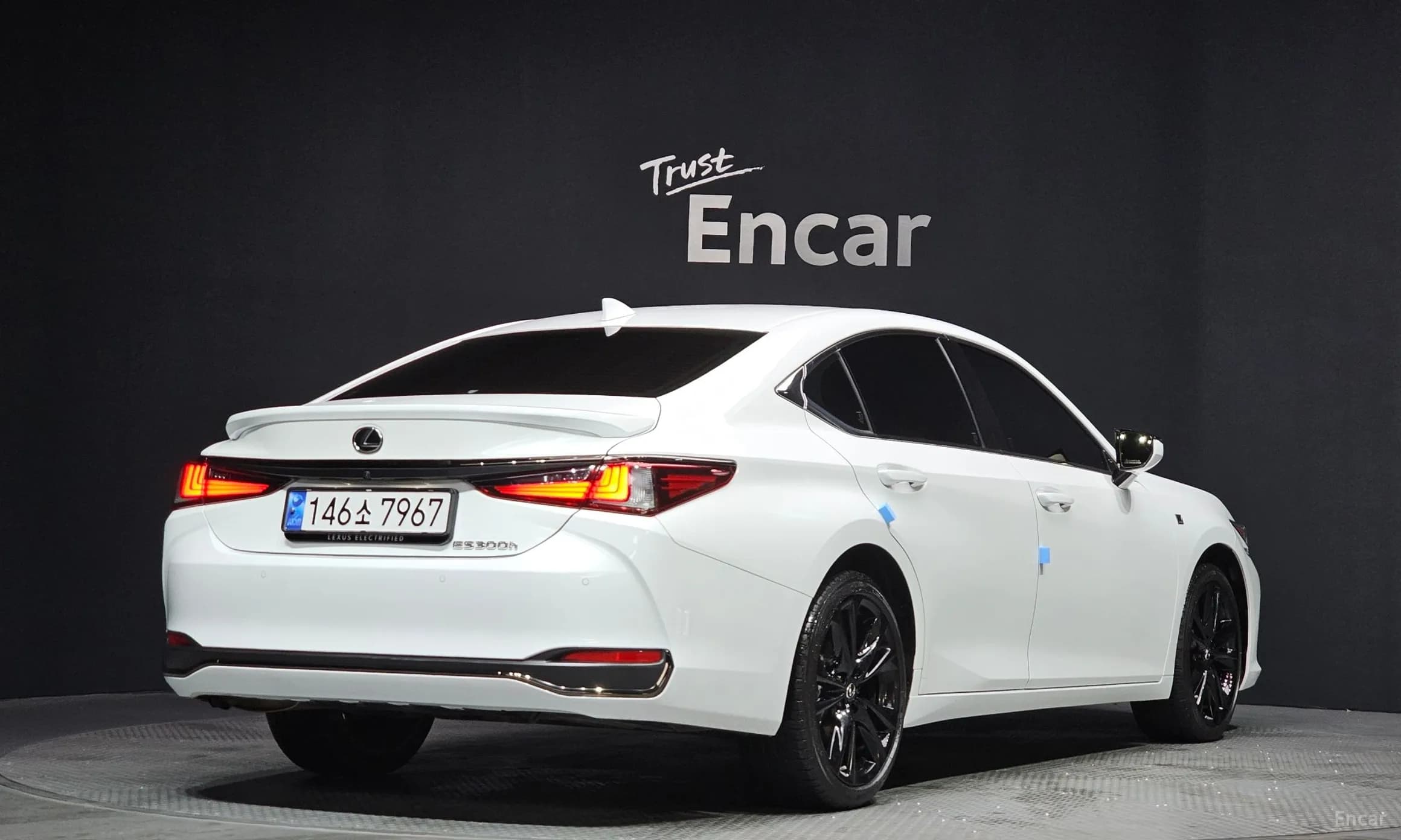 ES300h 7th Generation