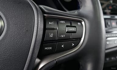 ES300h 7th Generation