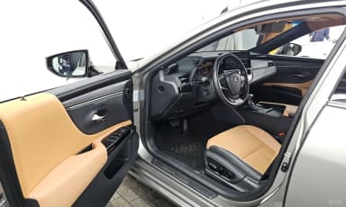 ES300h 7th Generation