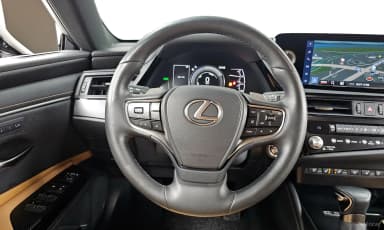 ES300h 7th Generation