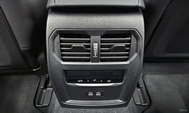 i4