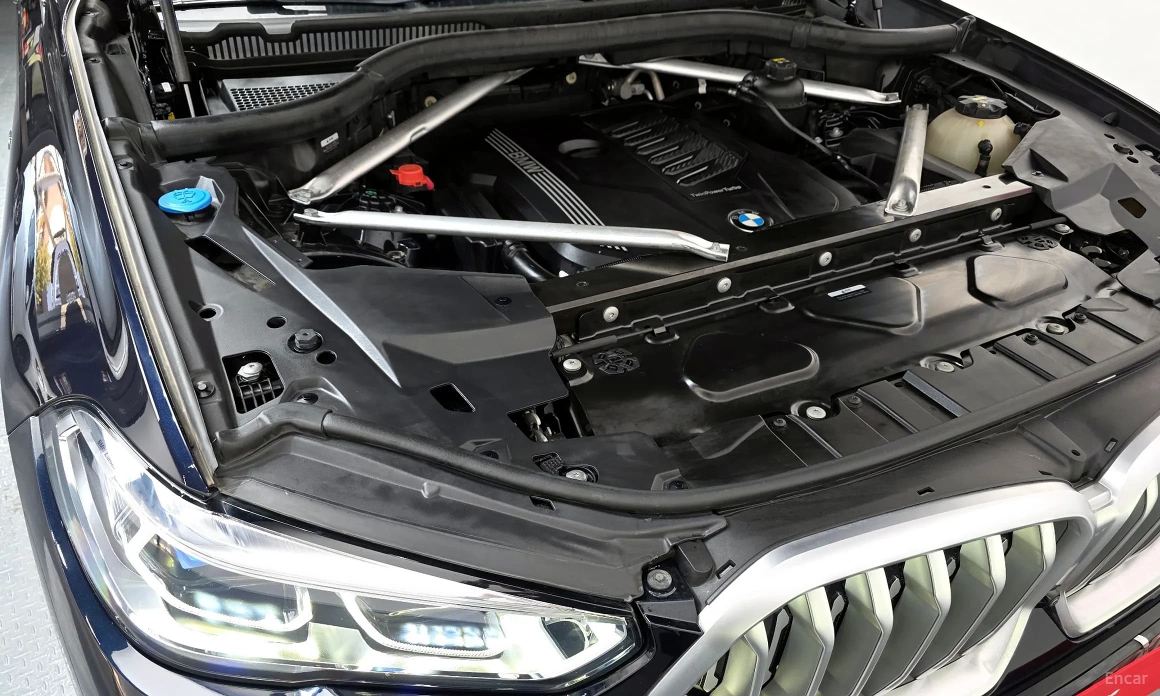 X6 (G06)