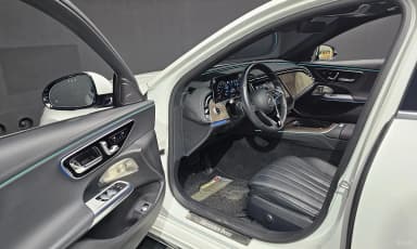 E-Class W214