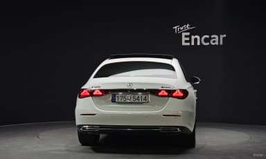 E-Class W214