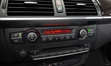 X6 (E71)