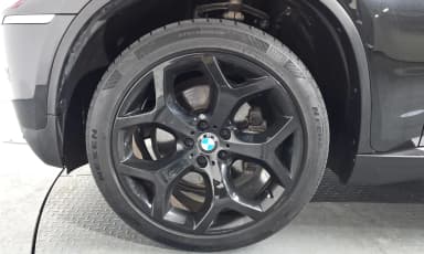 X6 (E71)