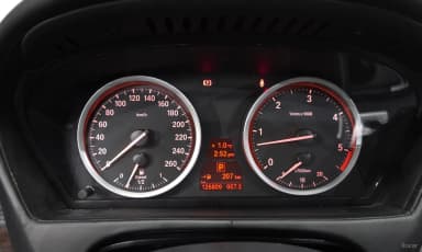 X6 (E71)