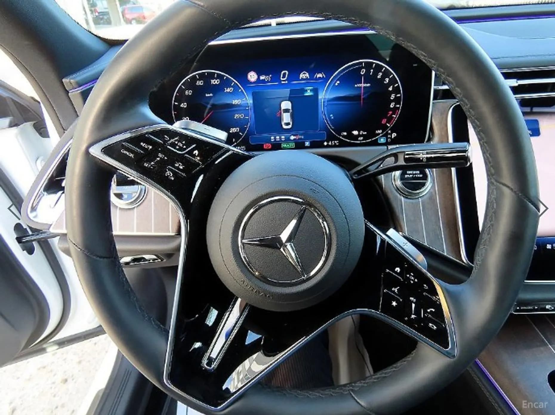 E-Class W214