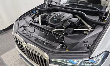 X7 (G07)