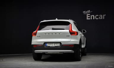 XC40