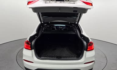X4 (F26)