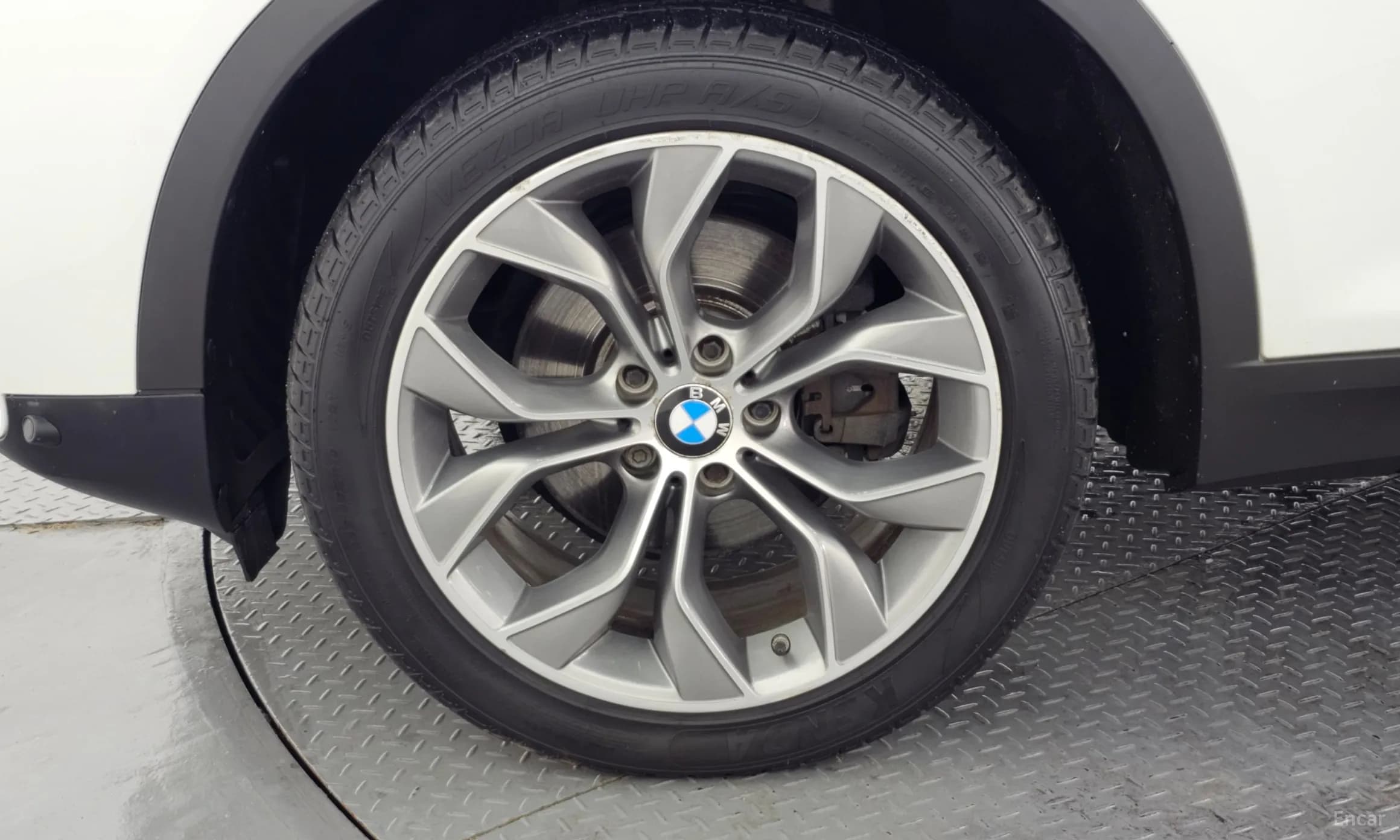 X4 (F26)