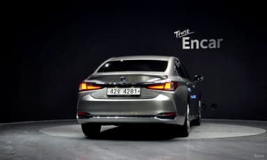 ES300h 7th Generation