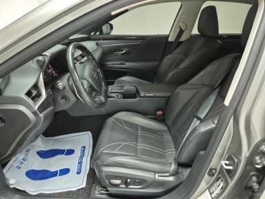 ES300h 7th Generation