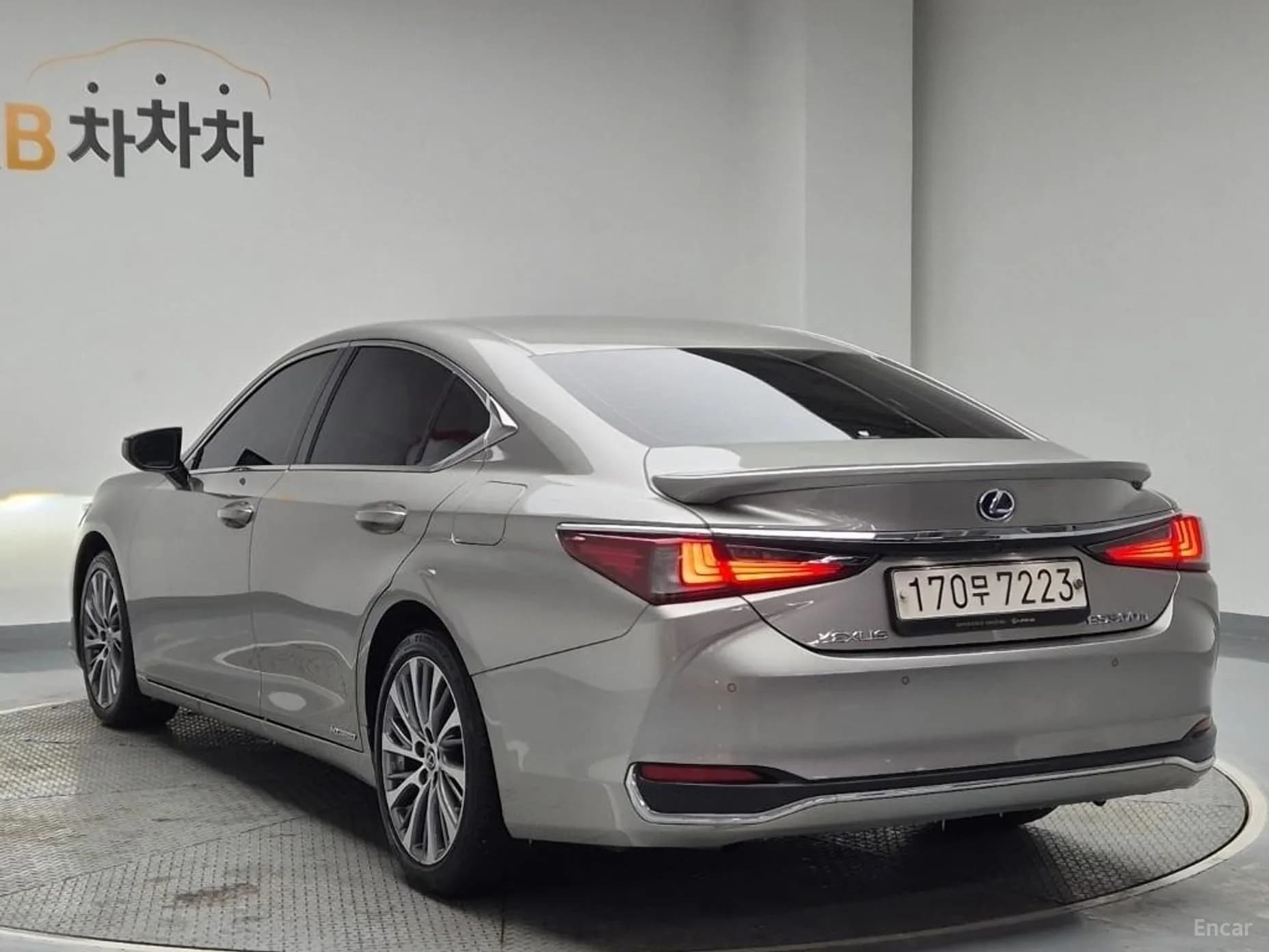 ES300h 7th Generation