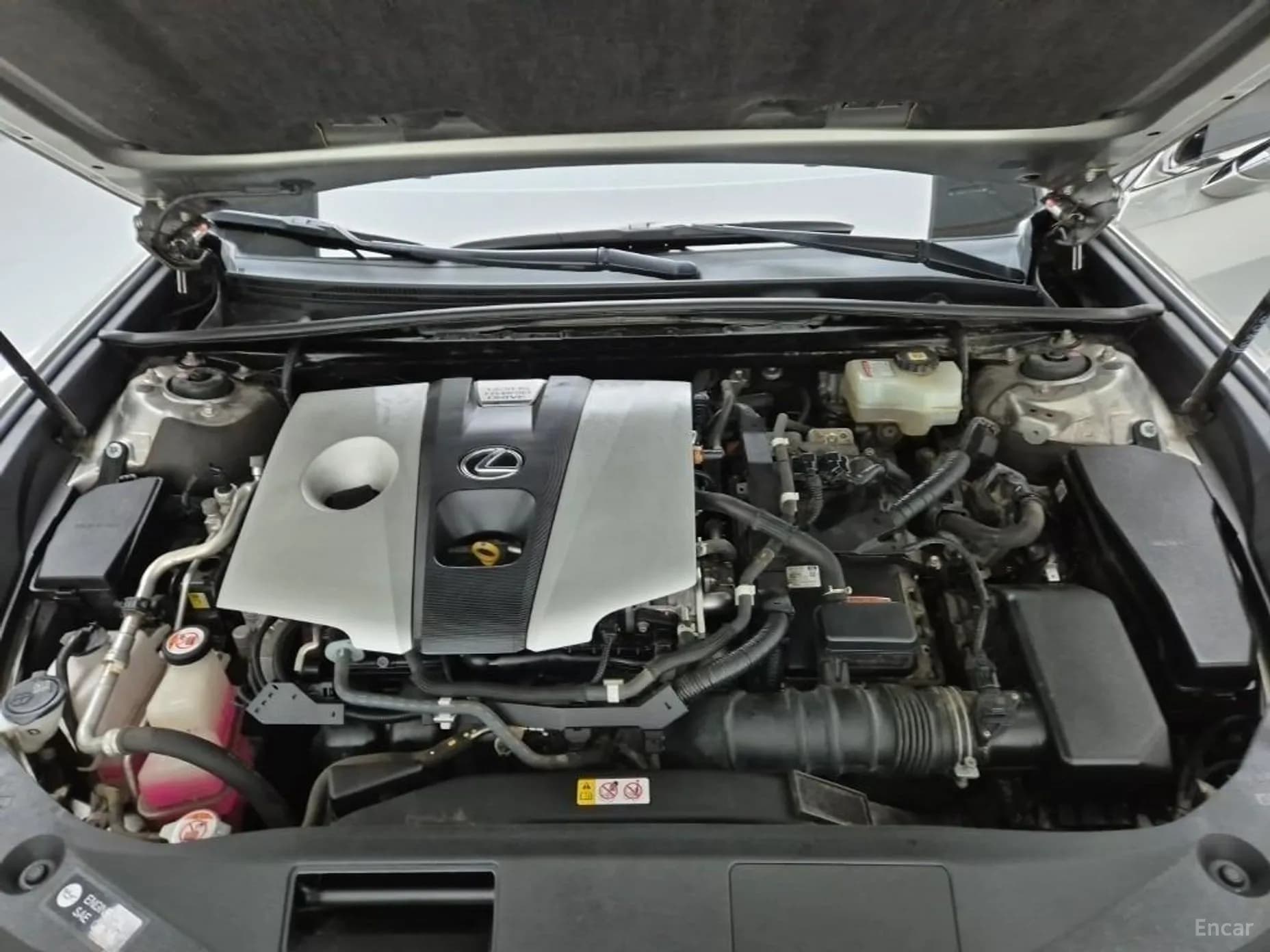 ES300h 7th Generation