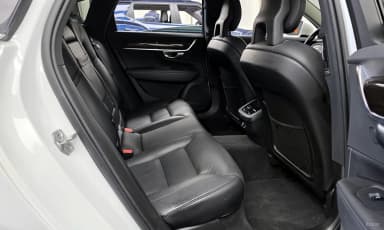 S90