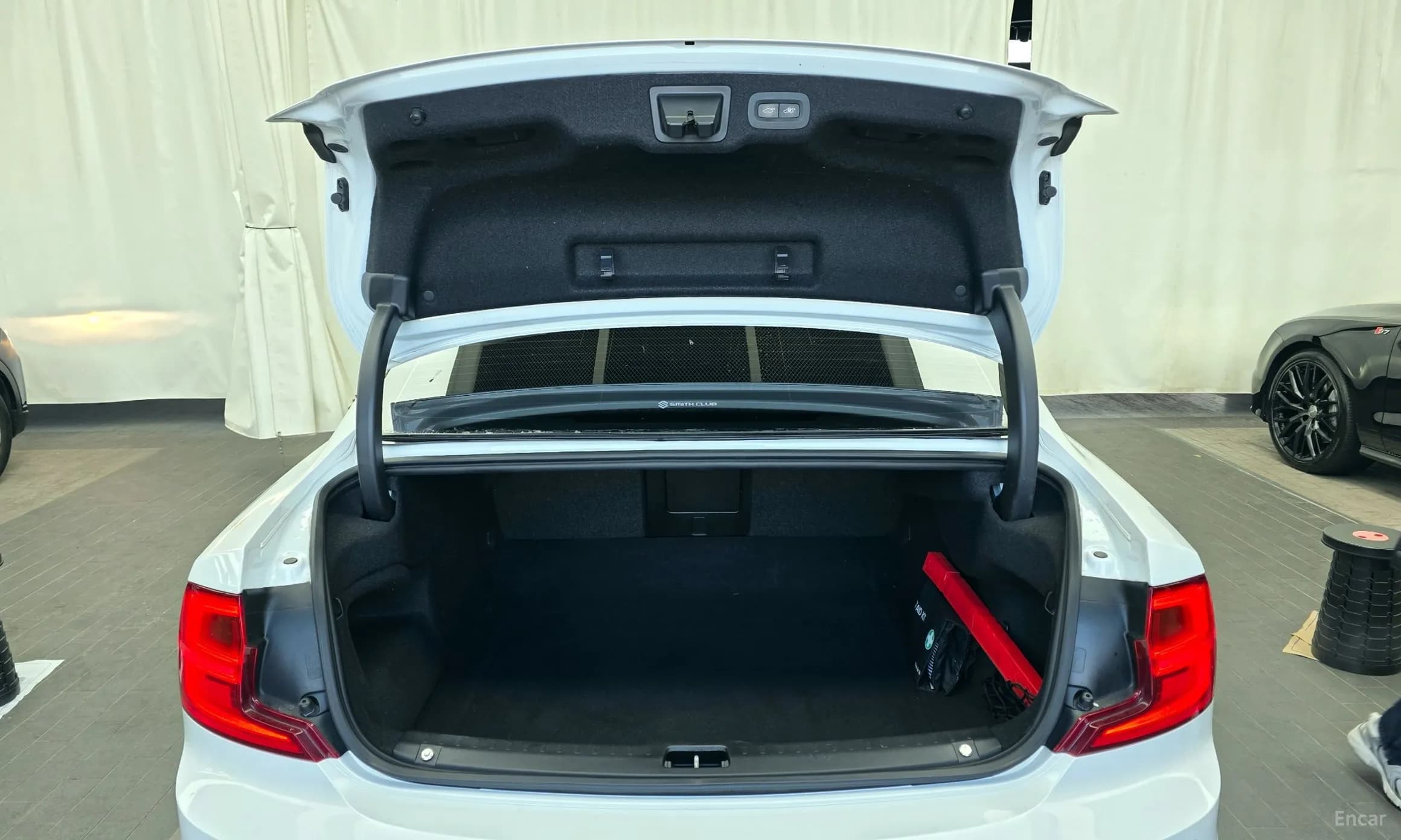 S90