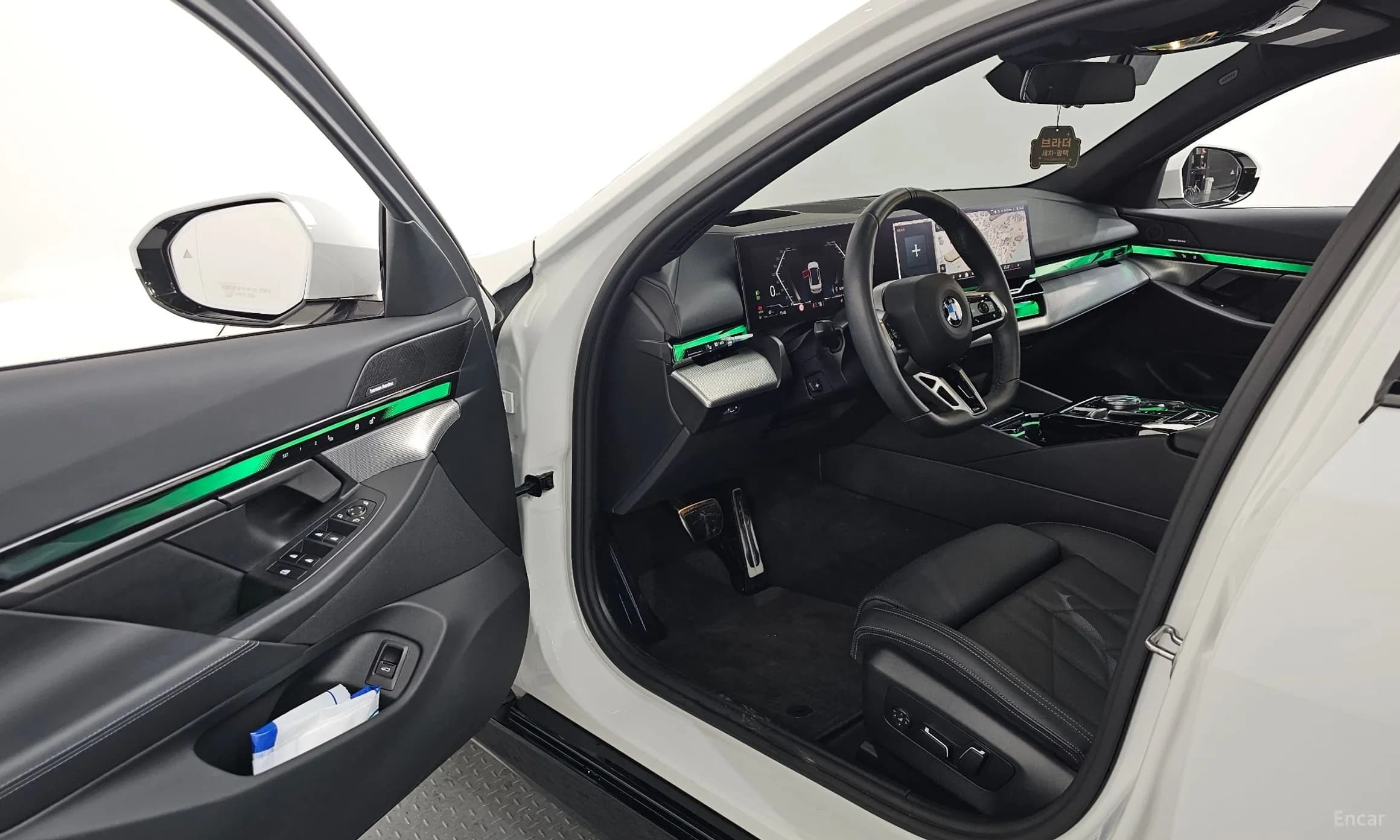 5 Series (G60)