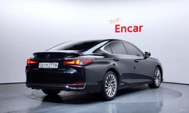 ES300h 7th Generation